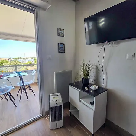En Mezzanine, Parking - 4 Pers., Cap D'agde - Fr-1-880-97 *